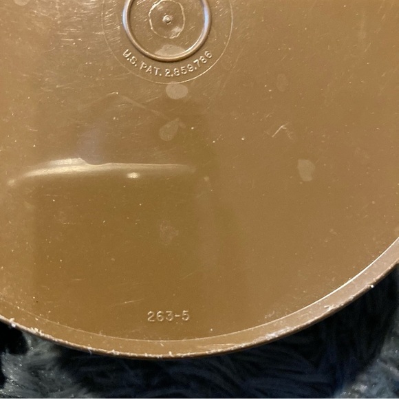 Vintage Tupperware Tea and Coffee Canisters - Picture 5 of 12